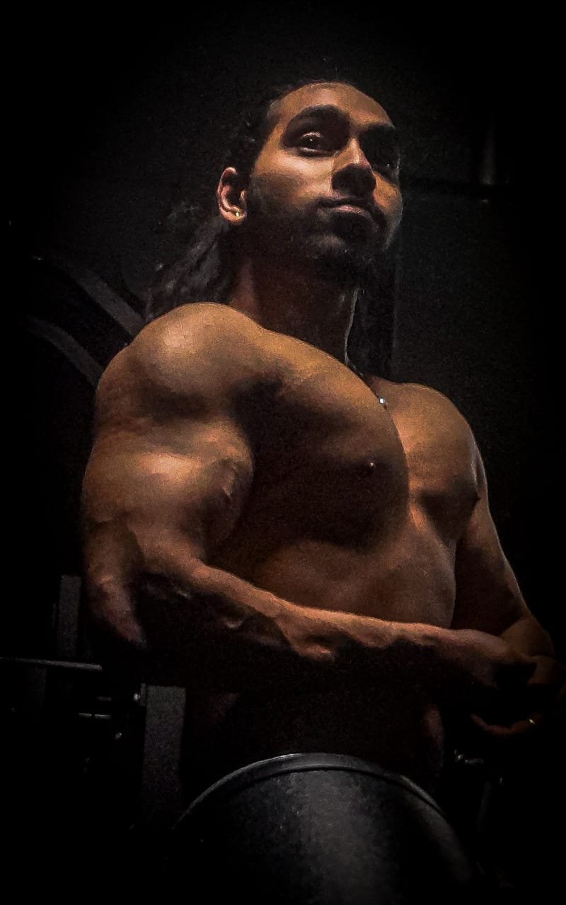 Founder in a moment of calm between sets.